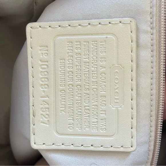 Coach Peyton Bag - Picture 11 of 14